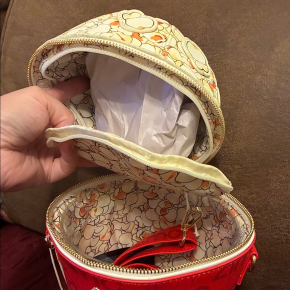 AMC Loungefly Popcorn Bucket crossbody Bag - Picture 3 of 10